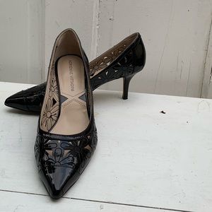 Adrienne Vittadini floral cut out heels Size 7